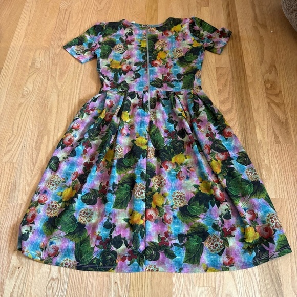 LuLaRoe Amelia Watercolor Spring Floral Print Multi Color Dress Large Green - Picture 6 of 6